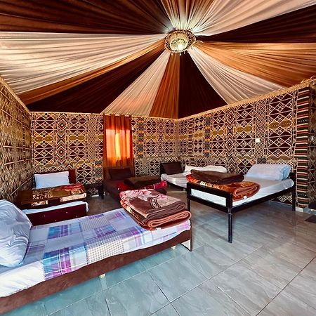 ホテル Salameh'S Bedouin Camp ワディ ・ラム エクステリア 写真