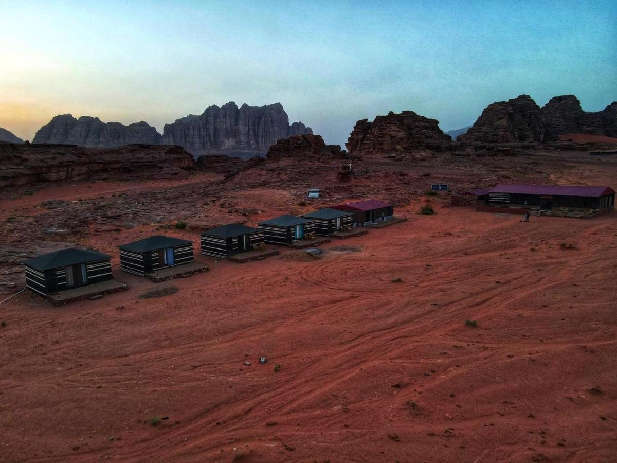 ホテル Salameh'S Bedouin Camp ワディ ・ラム エクステリア 写真