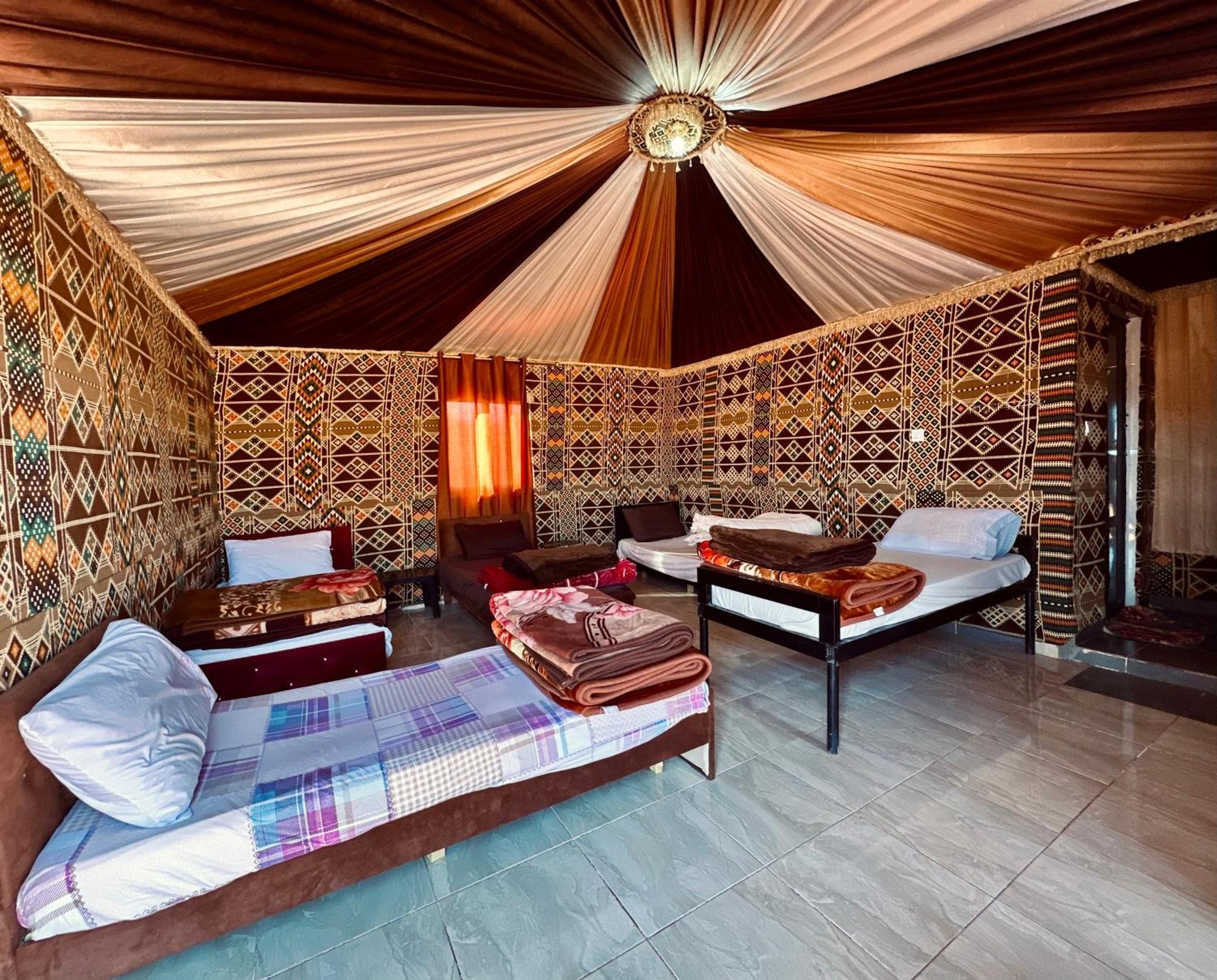 ホテル Salameh'S Bedouin Camp ワディ ・ラム エクステリア 写真